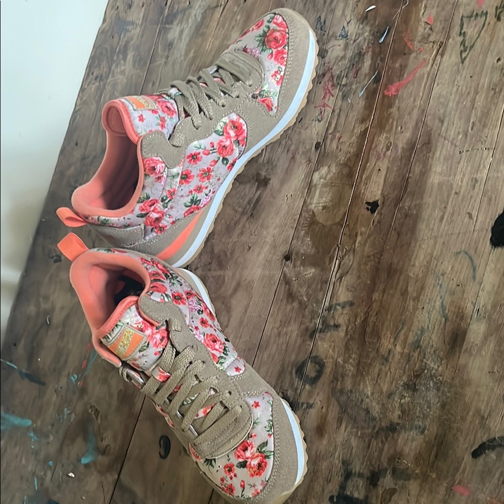 Skechers Women's Floral Sneakers - Tan and Orange wedges - Picture 3 of 3